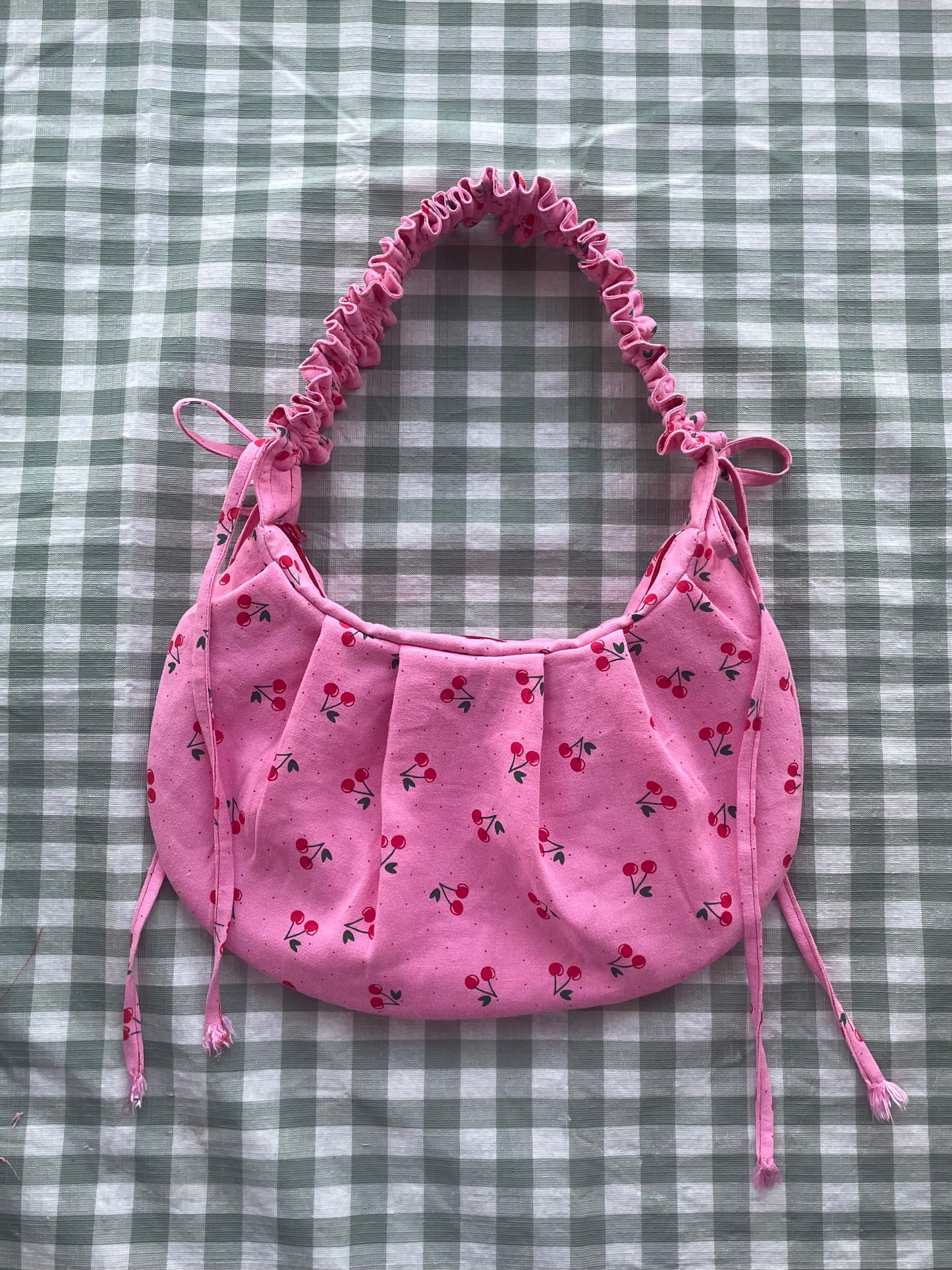 Big Yin Bonnie Bag in Sweet Cherry