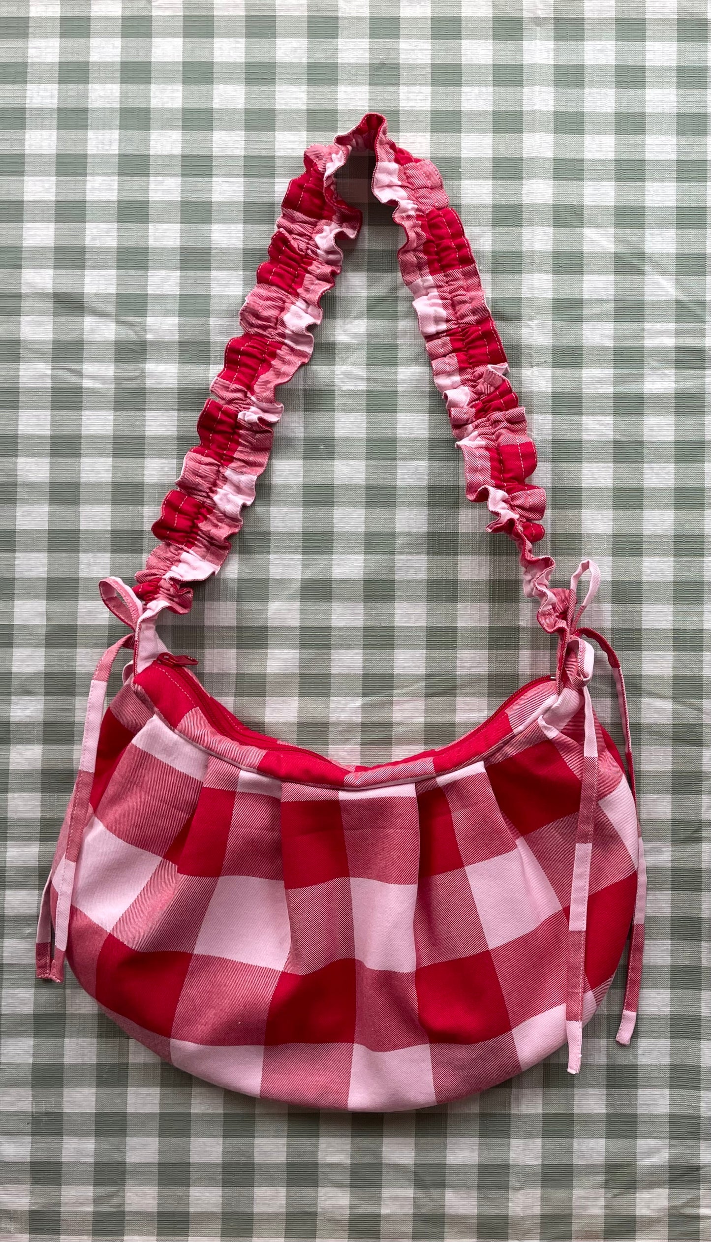 Wee Bonnie Bag in Strawberry Picnic
