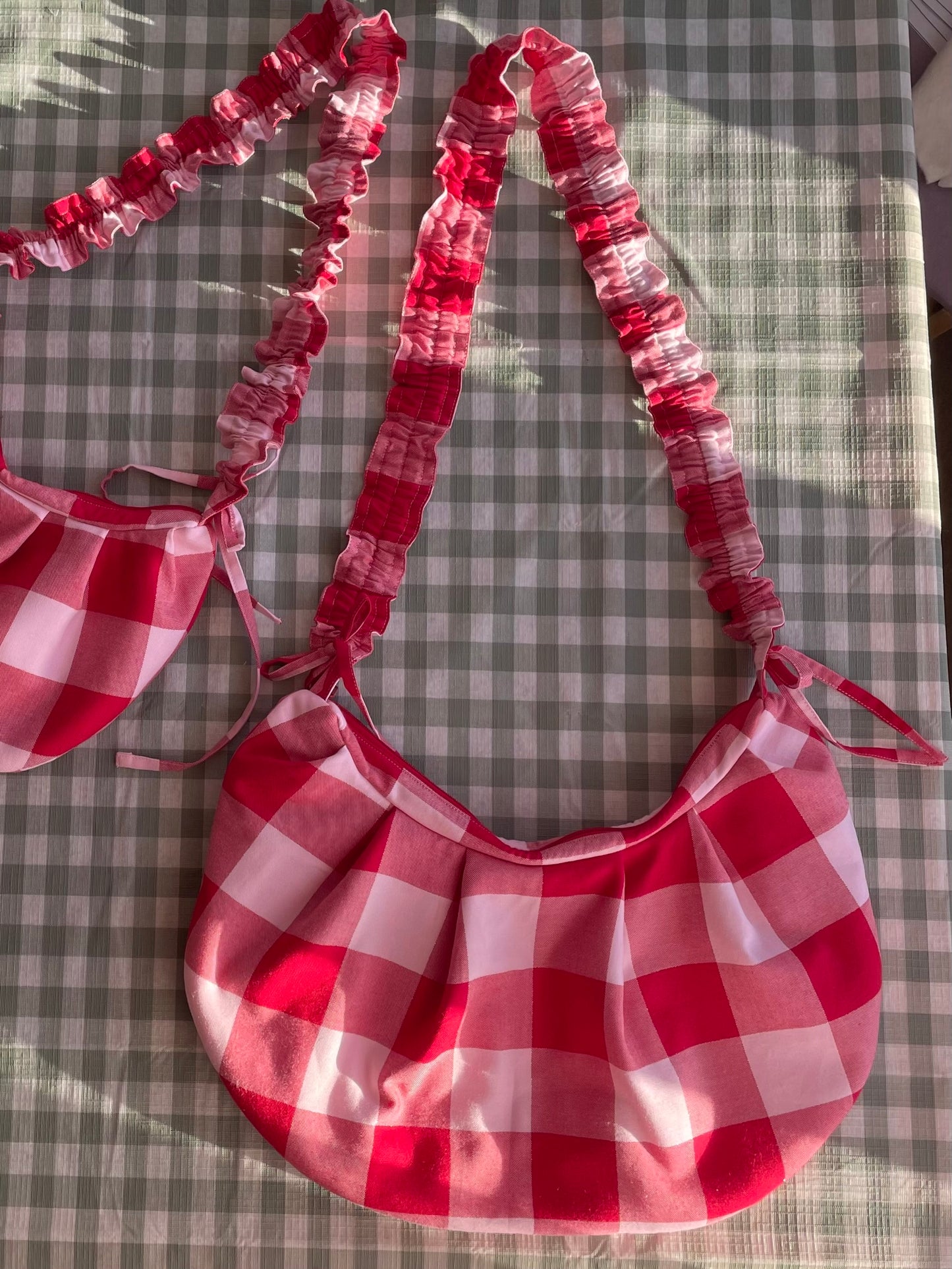 Big Yin Bonnie Bag in Strawberry Picnic