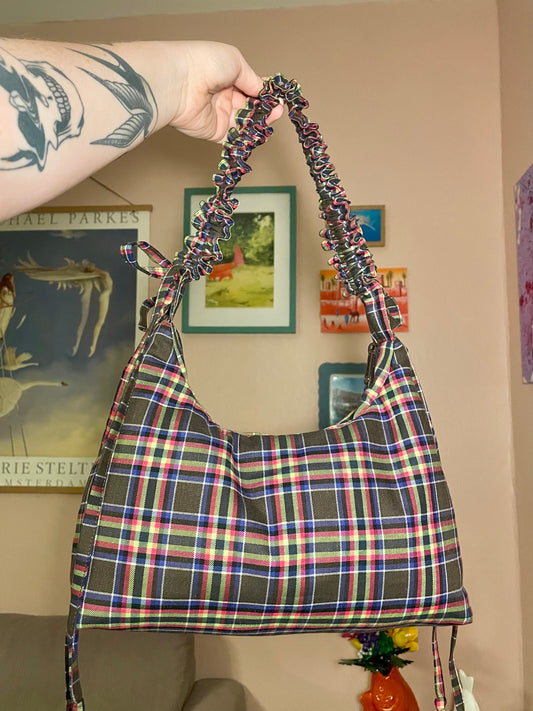 Wee Braw Bag in Bramble Tartan